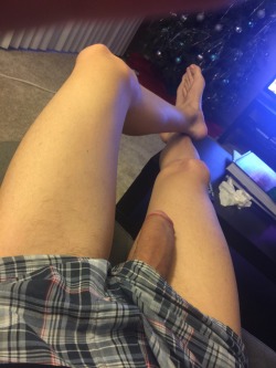 stevenwalkerxxx:  Just resting follow my