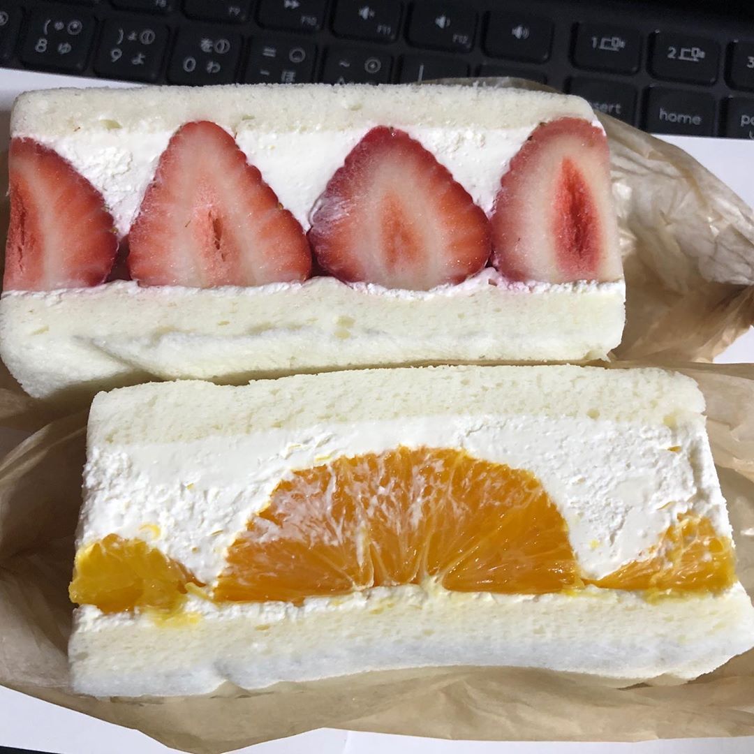 Efil And Hcet フルーツサンド 赤い風船のフルーツサンド 勿論 別腹 赤い風船 Efil And Hcet フルーツサンド 赤い風船のフルーツサンド 勿論 別腹 赤い風船
