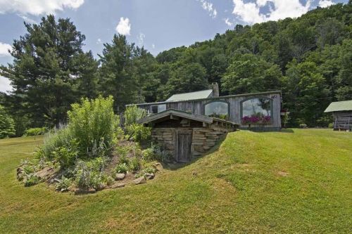 $495,000/2 br/60 acres Hinton, WV built in 1860