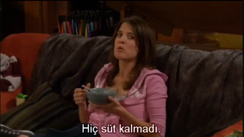 a-sosyalkiz:  Robin slkdjls HIMYM asdfgdfasf 