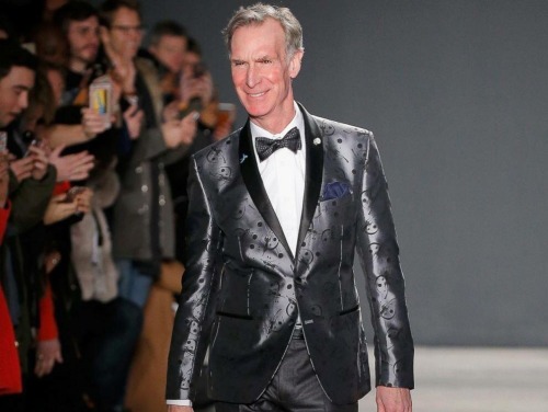 ninemoons42:  steezegoddess:  sixpenceee:  Bill Nye the Science Guy walking the catwalk at New York Men’s Fashion Week 2017   BILL BILL BILL BILL BILL BILL  HOLY SHIT 