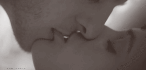 madhabbit:  #kissmebby#bitemylips