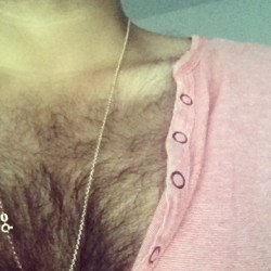 demvisualfeels:It’s a good chest hair day