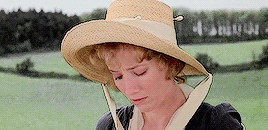 bqrton:FEMALE AWESOME MEME ↣ [1/10] females in a movie » Elinor Dashwood (Sense and Sensibility)“You