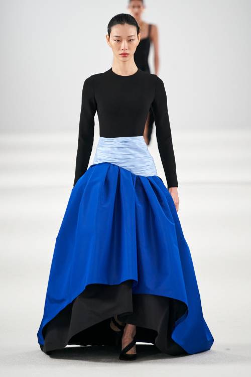 Carolina Herrera by Wes Gordon, Fall 2022 Ready-to-Wear Credits:Marie Chaix - Fashion Editor/Stylist