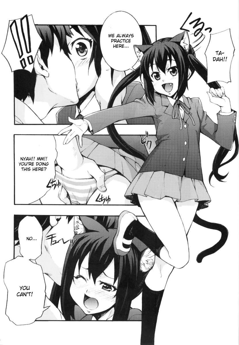 hentai-utopia:  [Request: Twin/pigtail doujinshi] Azu-nya / あずにゃ(Mix Fry)