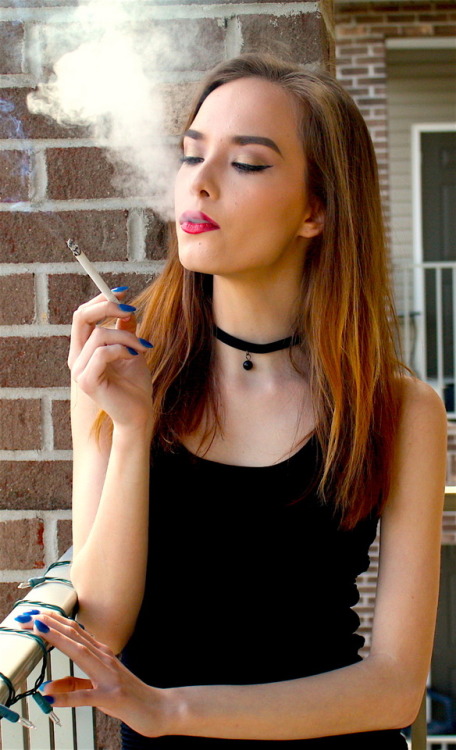 leathersmoke81: Lacey - VS120 Red Lips Exhale &amp; Drift Oh, Count.  I DO think of you mor