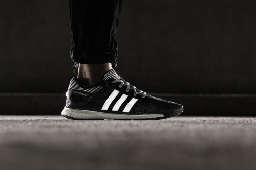 hypebeast:  The First Ever Reflective Knitted Shoe from adidas: the adizero Prime Boost http://hypb.st/3ktZC