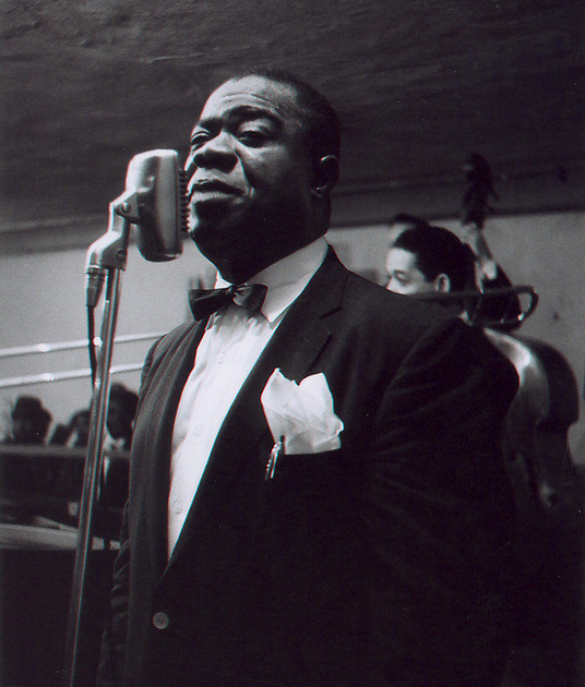 negromodelo:   Louis Armstrong.  