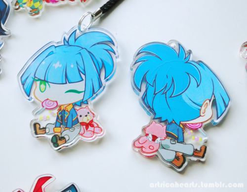 artricahearts: artricahearts: My storenvy has been updated with new double-sided charms and buttons!