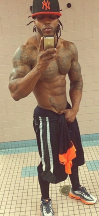 blackmalefreaks:  insidejamarifox:  You See That Scorpion Tatt? #sexy #scorpio #damn #fine #tats …yeah i see it too. you know i love my scorpios. lowkey: why do i feel like scorpios like to…  Black-Male-Freaks #TeamFreaks