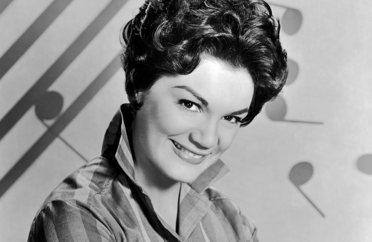 mydailyvintagephotos:Happy Birthday Connie Francis 🎂