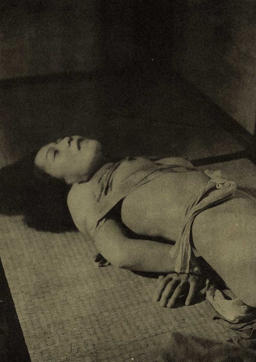 sowhatifiliveinjapan:  裏窓 (1963年11月)
