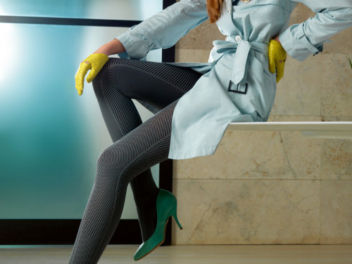 trautmans-legs:  Fashionable, sexy yet classy french hosiery ad from the french luxury brand Le Bourget. This ad oozes sex appeal to the max. 