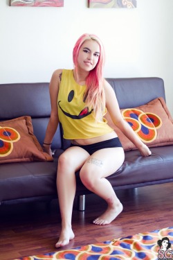 past-her-eyes:  Navi_ Suicide navi_.suicidegirls.com