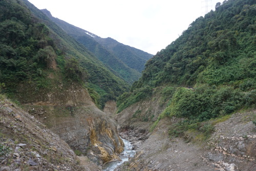 Day 3 of the Salkantay trekHiking down from Chaullay through the valley containing Llosska Mayu down