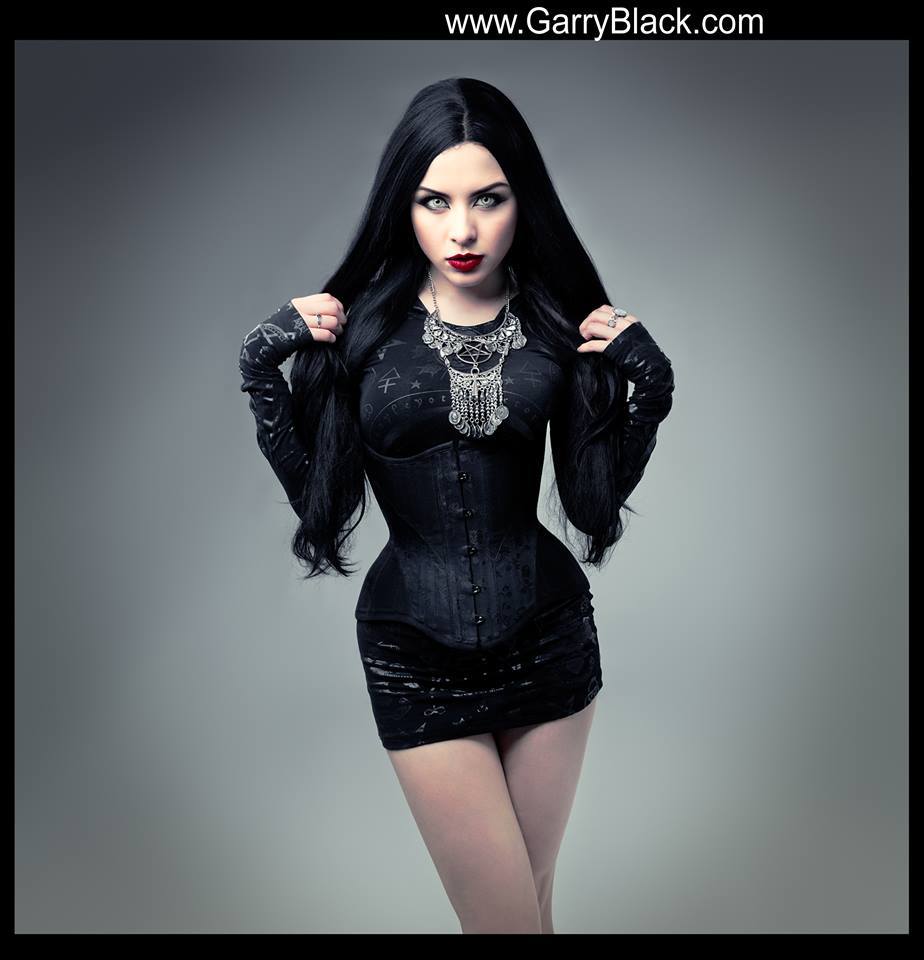 gothicandamazing: Model: Lady Kat EyesPhoto: Garry Black Photography Welcome to Gothic