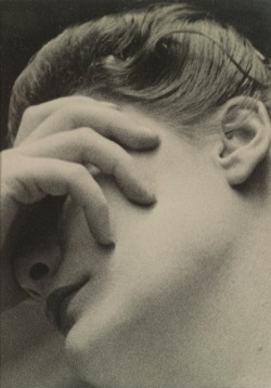 lauramcphee:  Head in hands, 1930s (Remy Duval)