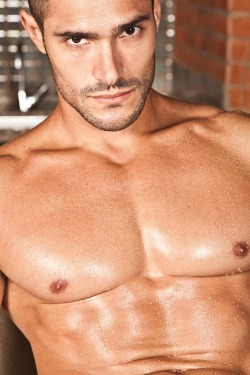 hotmalemodel:  Follow Hot Male Model for more hot guys!