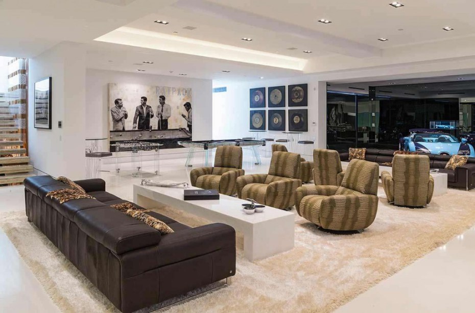 blazepress:  The Coolest Mansion in Beverley Hills