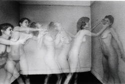 Duane Michals, violent women