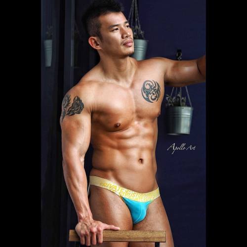 Viva!Asian hunks!