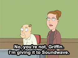 needsabouttreefiddy:  I hadn’t watched Family Guy in years and completely forgot this scene existed. 