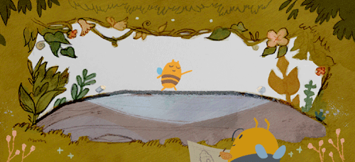 everydaylouie: bees take their interpretive dance very seriously.