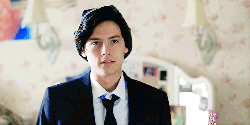 betty-and-jughead:  “Ready to enter the belly of the beast?” Betty and Jughead and their adorable exchange in her room ~ plus Juggie’s shy smile is everything!