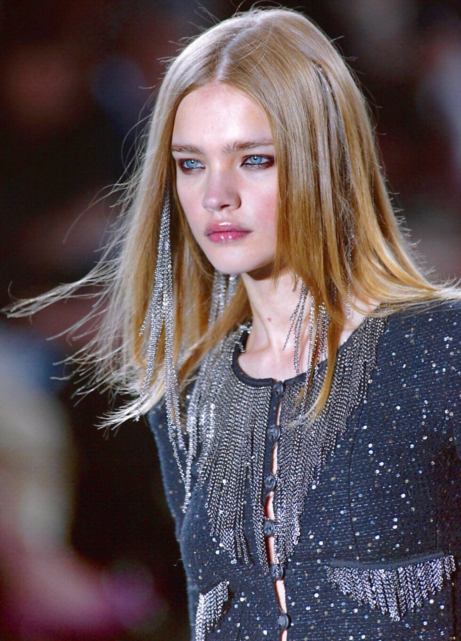 psychoplante:Natalia @ Chanel FW02