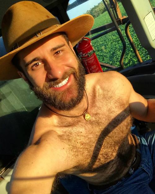 https://64.media.tumblr.com/bc295d009d099721fa7030c8a38f2e7f/1aec8db17ea01500-09/s500x750/c2c944fd50d0e7a944d08be5b3ba1c4fb9edf051.jpg