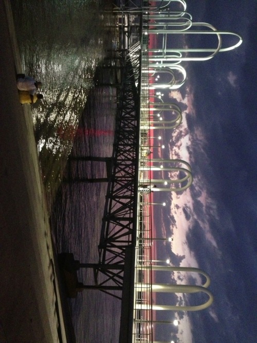 creolefornia:  Lean