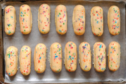 thecakebar:  Funfetti Homemade Twinkies 