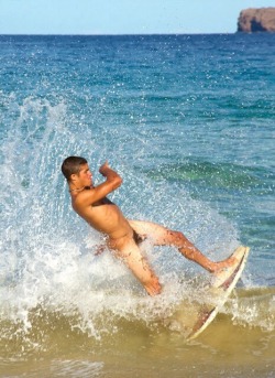 nudeathleticguys:    Nackt Surfer, heiße