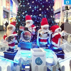 #Repost from @yecuari with @repostapp   —  Is the most wonderful time of the year