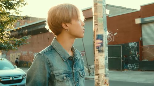 Nessa Madrugada Teve O Lanamento De Closer Than This, A Msica Que O Jimin Fez Para ARMY E A Traduo To