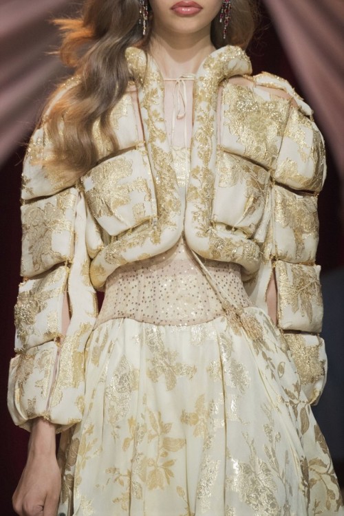 Sex meanrunway:    Ulyana Sergeenko Fall Couture pictures