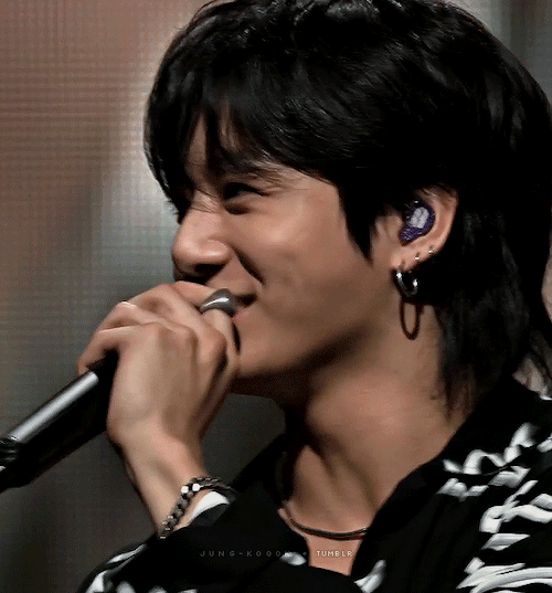 He Became More Stunning Day By Day (cr. @taee)