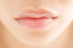 pink&ndash;honeysuckle:  Lips by brigham 