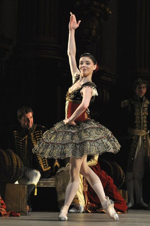 Natalia Osipova in Grand Pas from Paquita. Bolshoi Ballet. Royal Opera House, July 2010. Photograph 