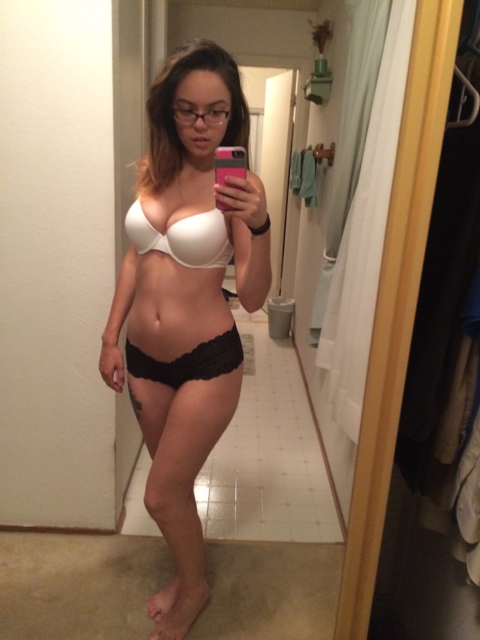 savingthrowvssexy:   thatcoolkidmarissa.tumblr.com/  Sexy. 