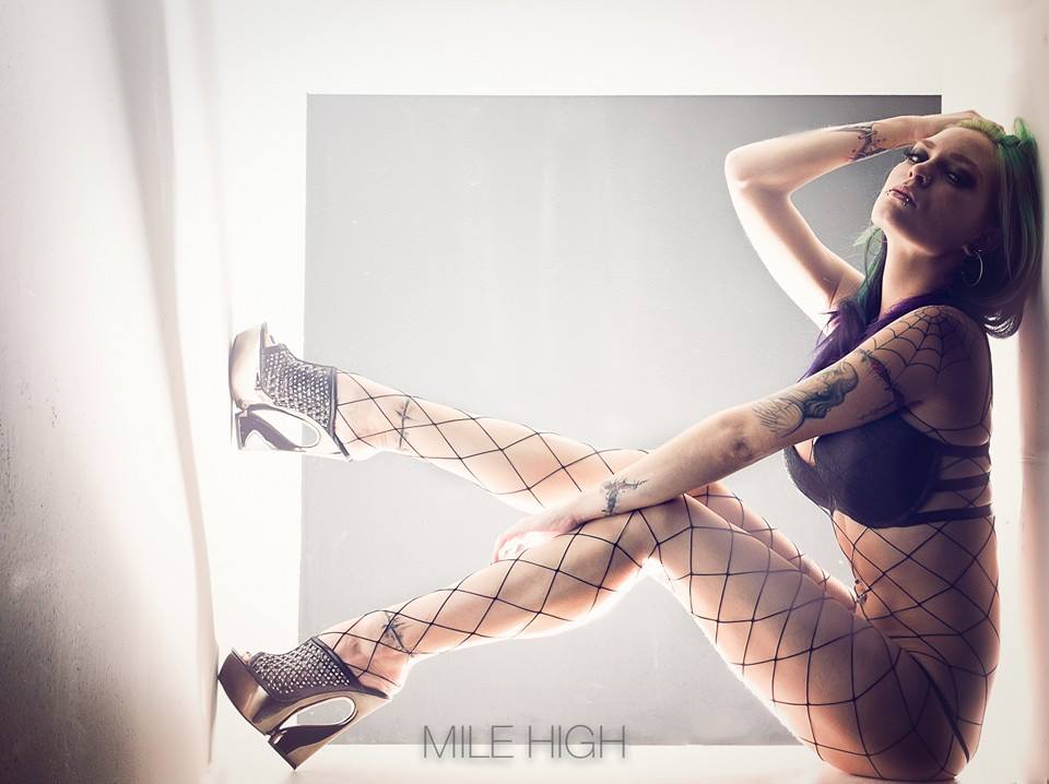 altmodelgirlcrush2:  Phoenixx Firebird @phoenixxfirebird