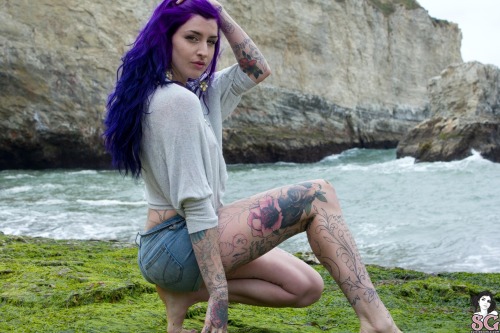suicidegirlslover:    Boomie Suicide   