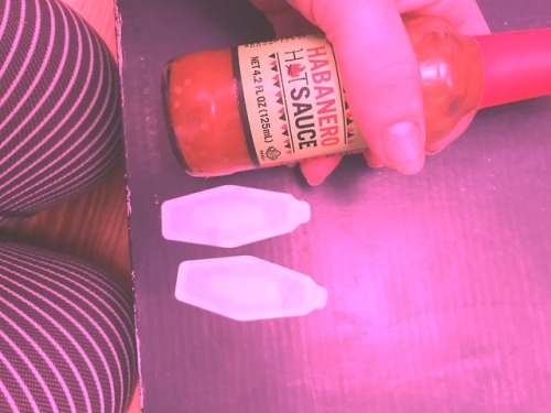 itsthemaster: dumbbimbocumdolly:Hot sauce bandaids ow ow ow ow ow ow owwwwww omg omg Such a dumb lit