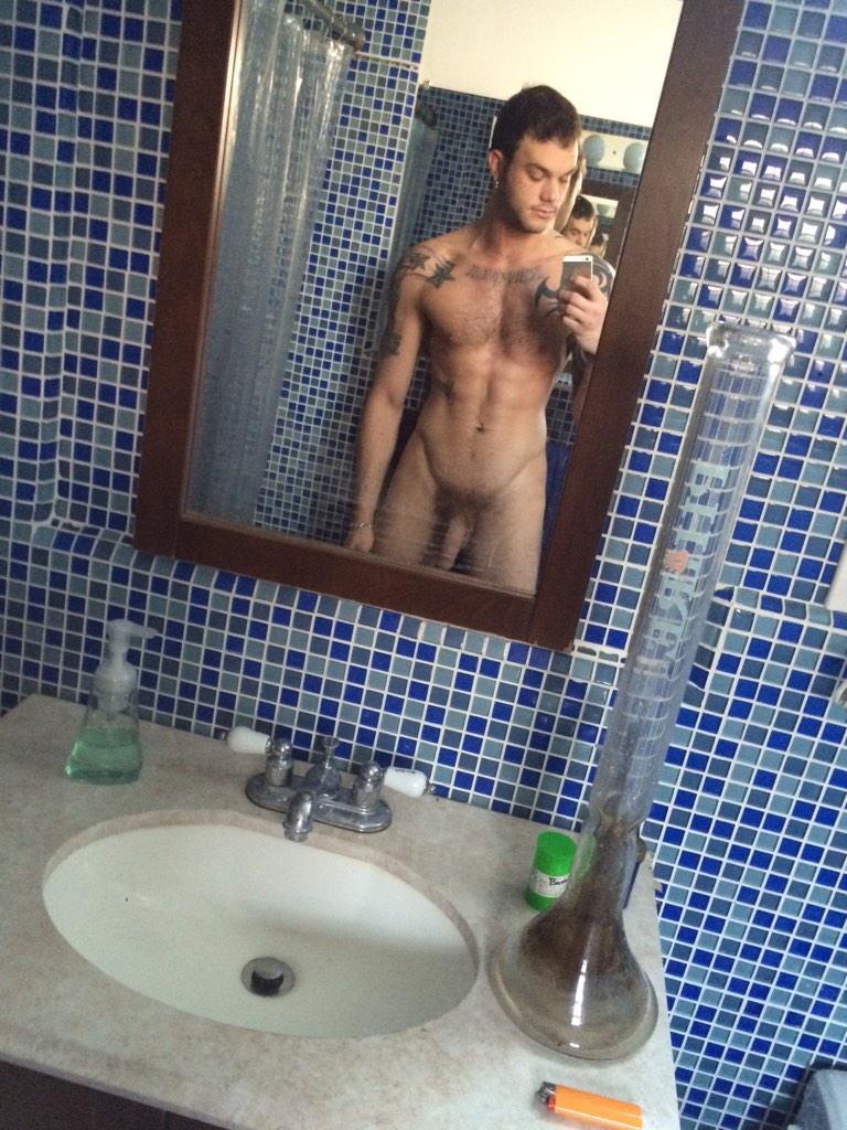 colungafrank:  Easy … Because I’m obsessed with Cliff Jensen. His new twitter