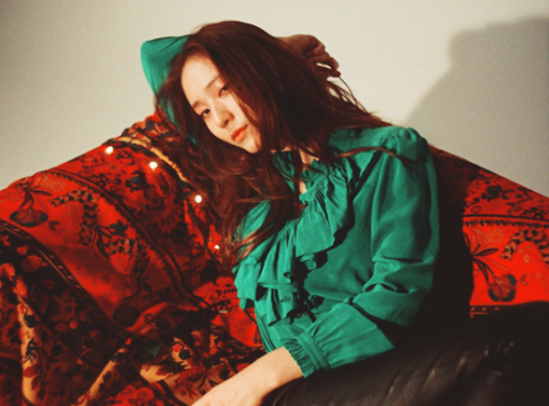 Porn femaleidols:  krystal x nylon japan photos