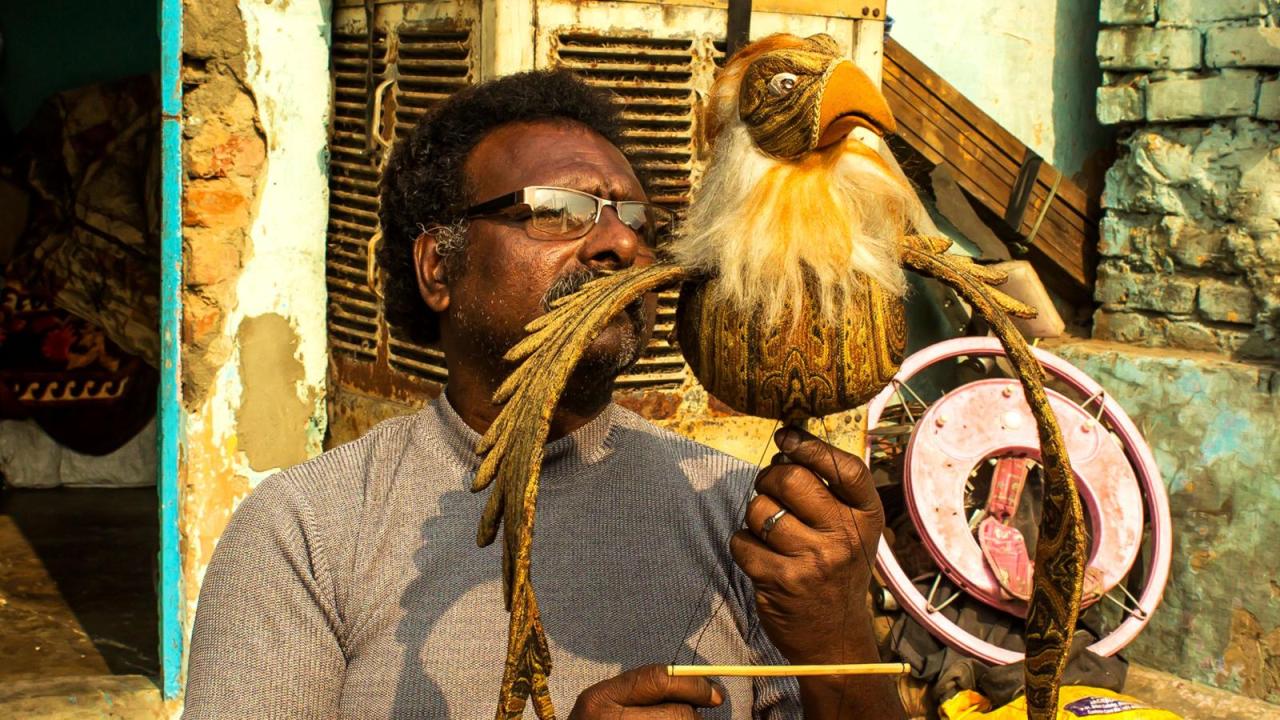 Puran Bhatt expertly wields his handcrafted puppet (Credit: Mariellen Ward)
‘A man on a mission: renowned puppeteer Puran Bhatt is determined to save Delhi’s Kathputli colony from bulldozers.
Bhatt is just as passionate about preserving the...