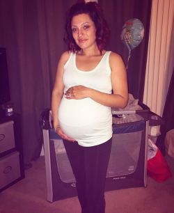 maternityfashionlooks:  Beautiful mommy @taradaniellexoxo