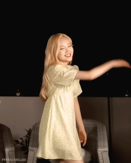 pparkchaewon:talented amazing phenomenal fantastic extraordinary remarkable 