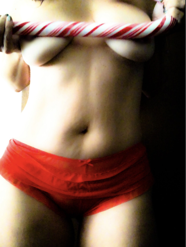 dirtylildoll-deactivated2022081:Want to fill my stocking? ✨🎅🏻😉😈💋